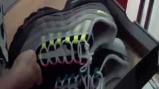 Information Blake Wynn's Sneaker Collection of Samples, PE's, European Exclusives, and More (Part 1) Guide