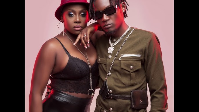 Qora yigitlar bilan rus kaltaklar Ichki kiyimdagi eshaklarning porno fotosuratlari