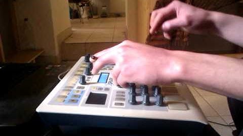 Test Arturia Spark Tribe/hardtek