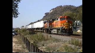 BNSF Trains between St Paul and Winona Jct, October 2, 2000