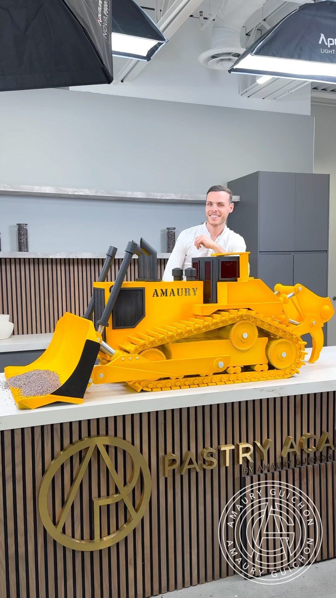 Chocolate Bulldozer! ? Once I start digging into Chocolate, I can’t stop! #amauryguichon #chocolate