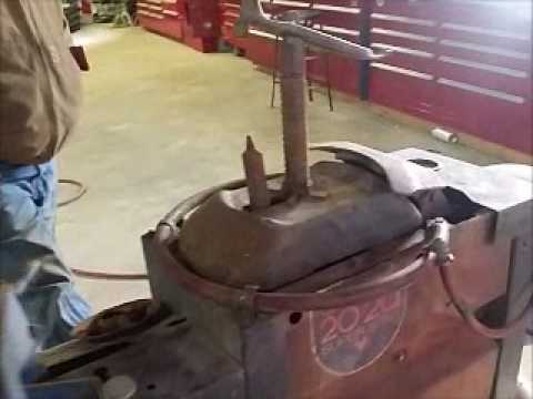 coats tire machine - YouTube