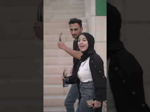 من ايا بلد متابعيني ليا مور