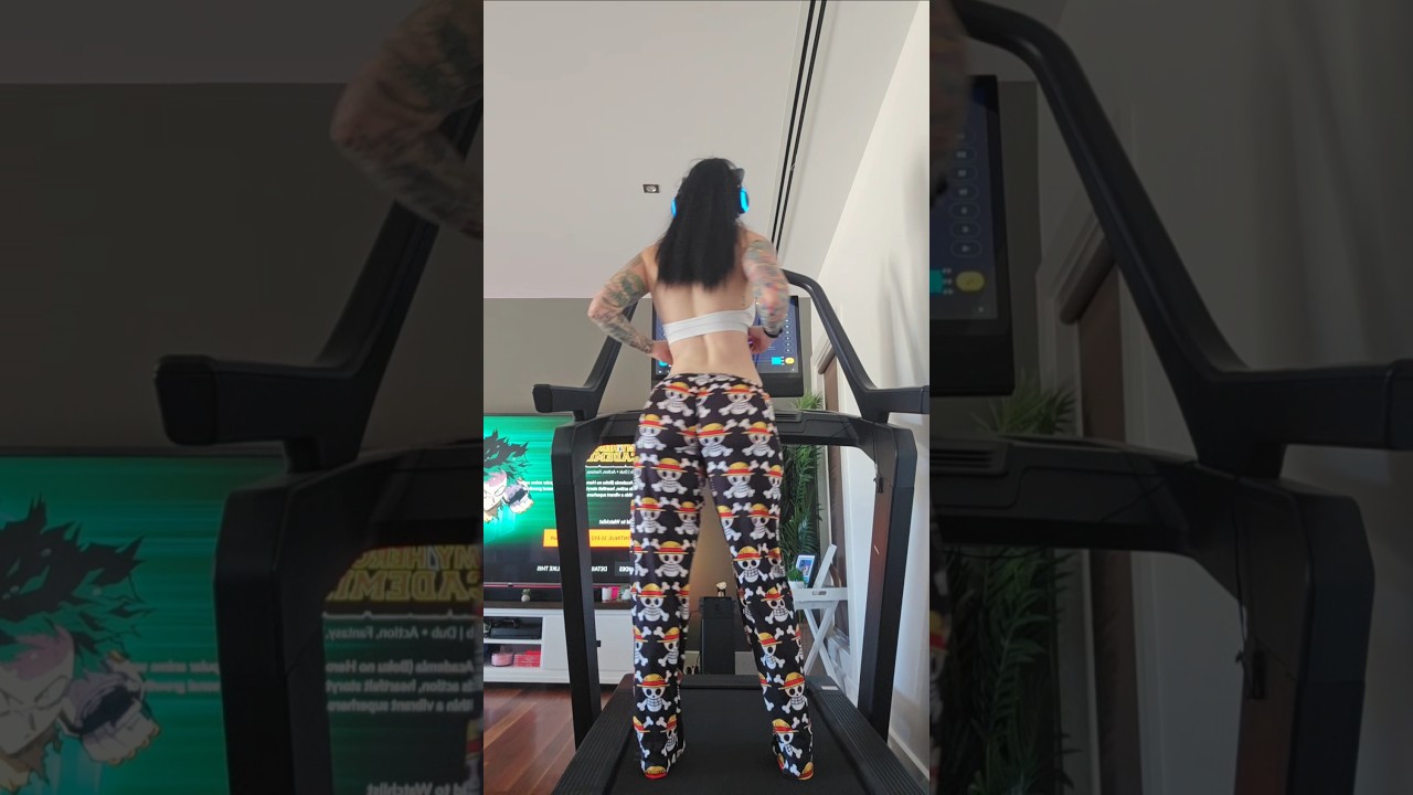 anime addicts 🫶 #anime #onepiece #walking #gym #gymmotivation #explorepage #exploremore #fyp