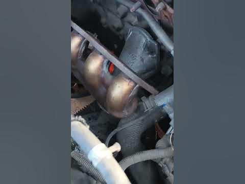 Removing Exhaust manifold - YouTube