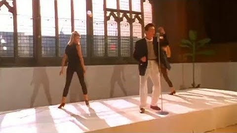 rickroll but get smooth criminal