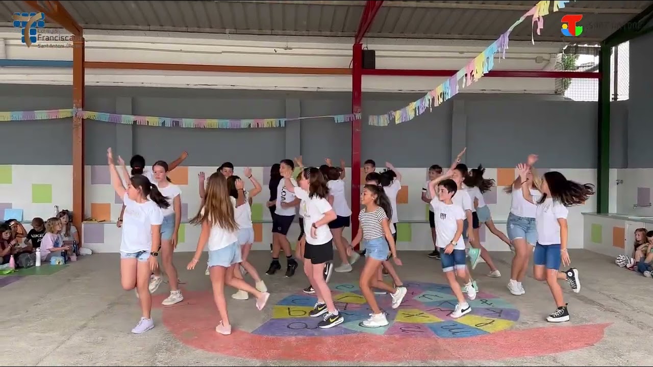 Escola Dansa - Col·legi Sant Antoni - 5t primària - Espremedors - La fúmiga