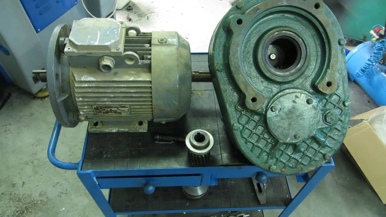 Мотор + буровий редуктор + чудо клієнт:)) - YouTube
