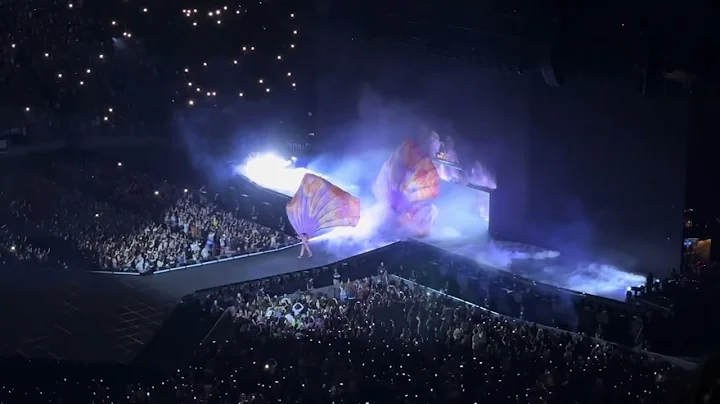 First Eras Tour Opening (Glendale, AZ N1 03/16/23)