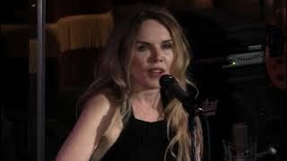 Mary Fahl Performs Joni Mitchell's 