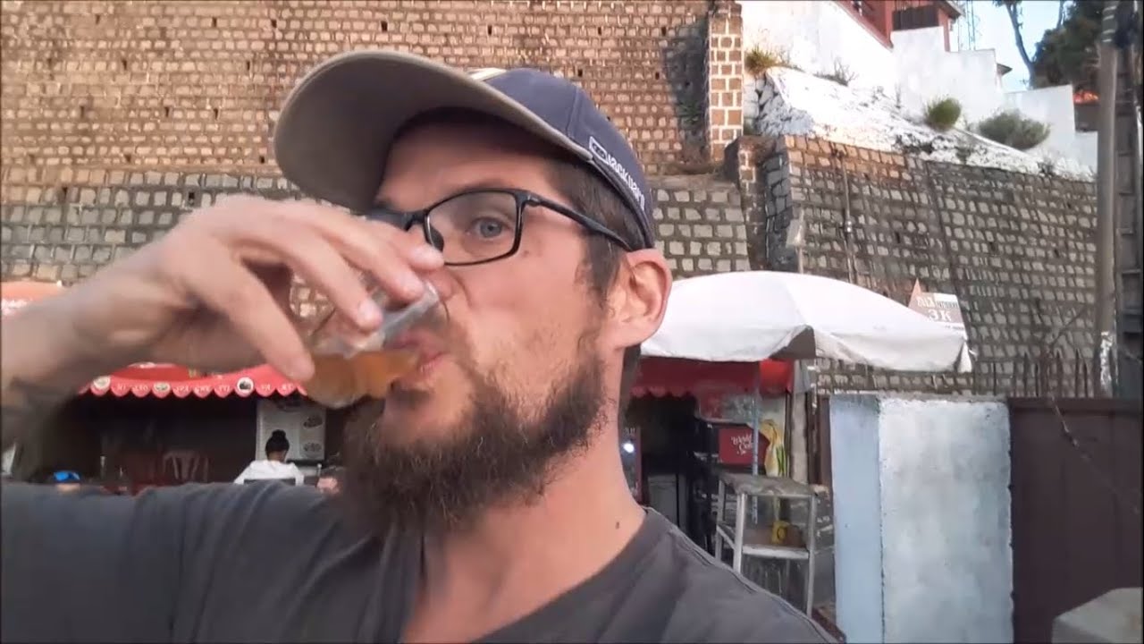 Madagascar Jour 8 - Boisson, prépuces, langue malgache, palais royal