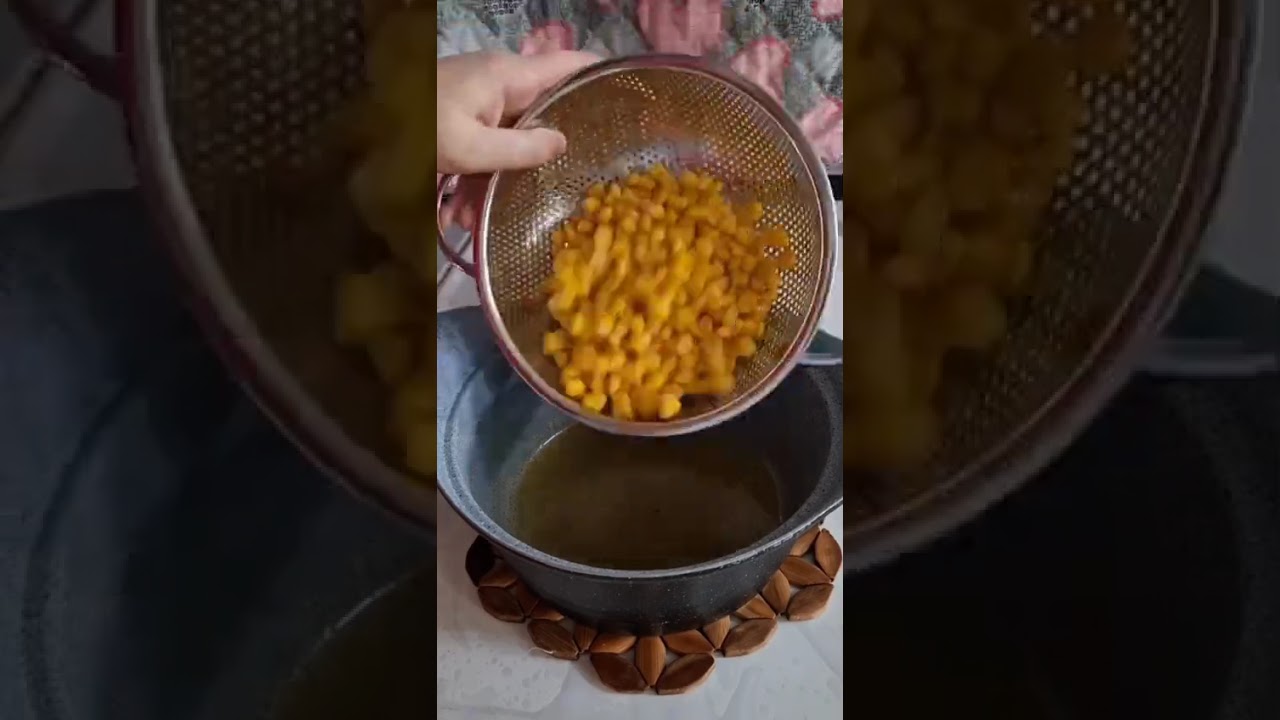 “Hot, buttery corn on the cob!”