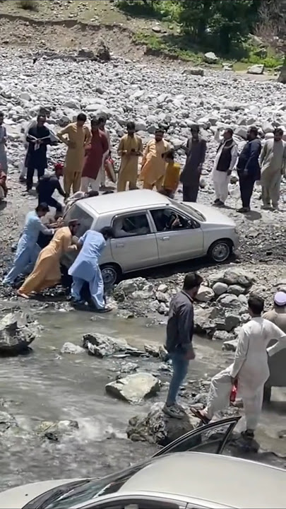 Car stuck in water😱| waterfalls at naran kaghan | naran kaghan update today | neelum valley kel#vlog