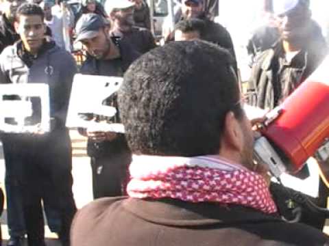 عندنا البزناز عندنا الكراب 