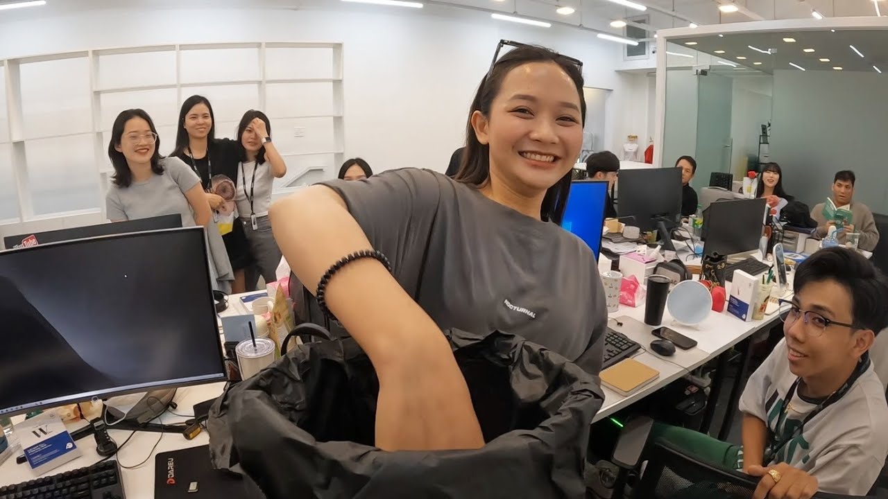 몬스타즈 직원들에게 깜짝 연말 보너스를 챙겨줬습니다! 과연 1000만동의 주인공은?