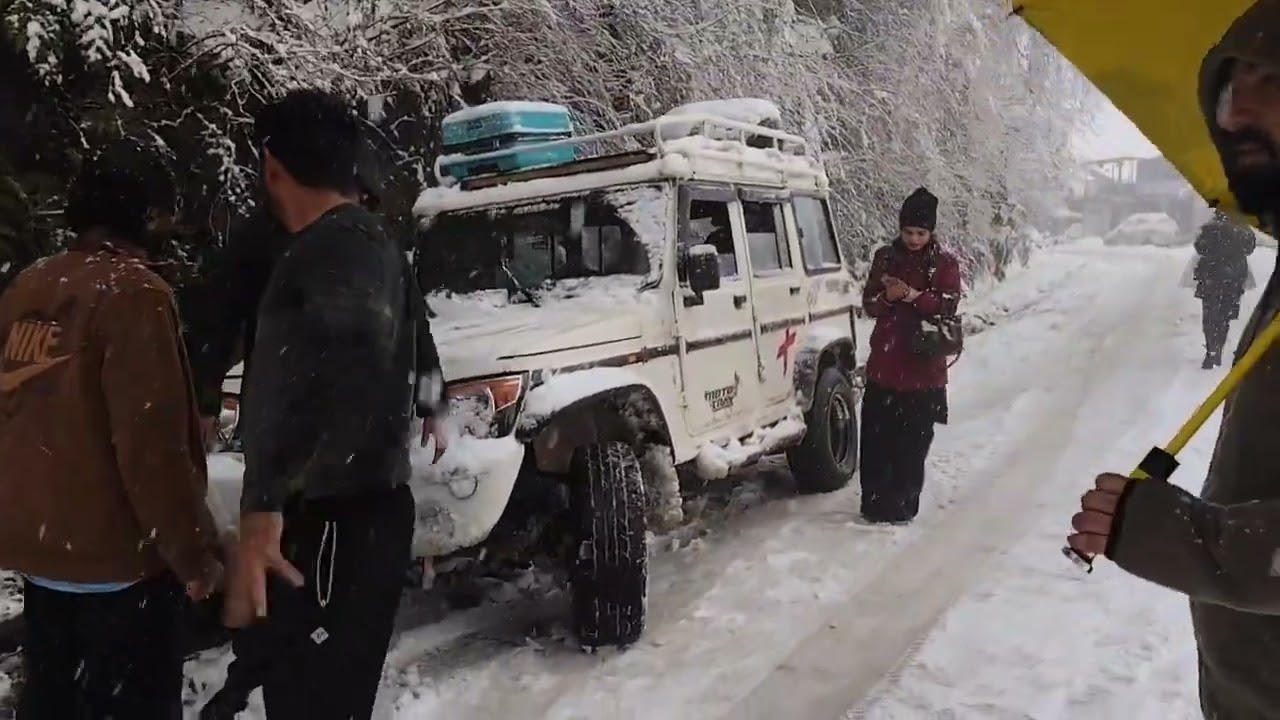  Kullu Manali Road in Heavy Snowfall...