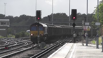 (HD) Two DB Schenker Class 66