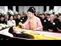 She transmigrated as ancient Empress Dowager, using modern knowledge to govern the court!