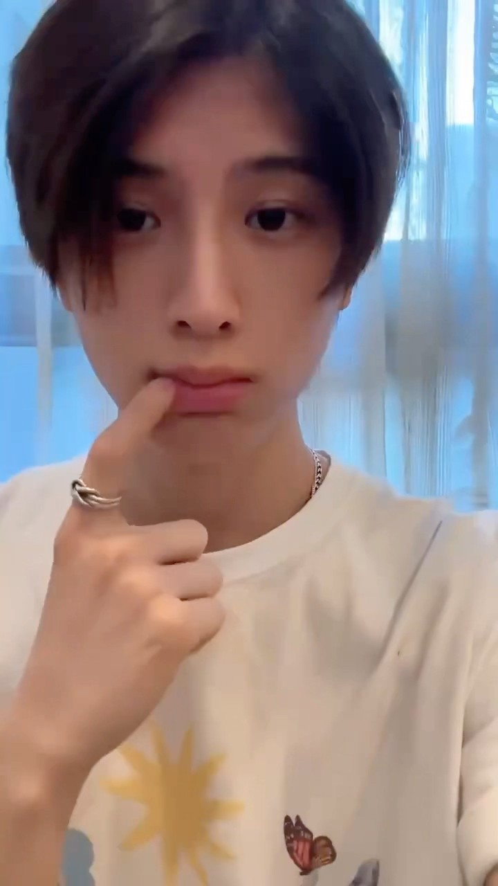 ドキッとさせちゃった🤫💦 #ICEx #阿久根温世 #COOLer #fyp - YouTube