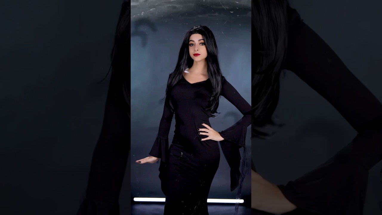 Morticia ❤️ #foryou #helpmemakethismakesense #trending #gothclub #emo #dance #cosplay