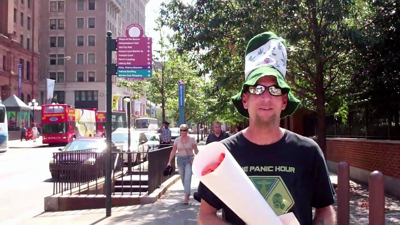 AbNORML Philadelphia Protest Song at the Liberty Bell adlı videoyu YouTube'da izle AbNORML Philadelphia Protest Song at the Liberty Bell adlı videoyu YouTube'da izle