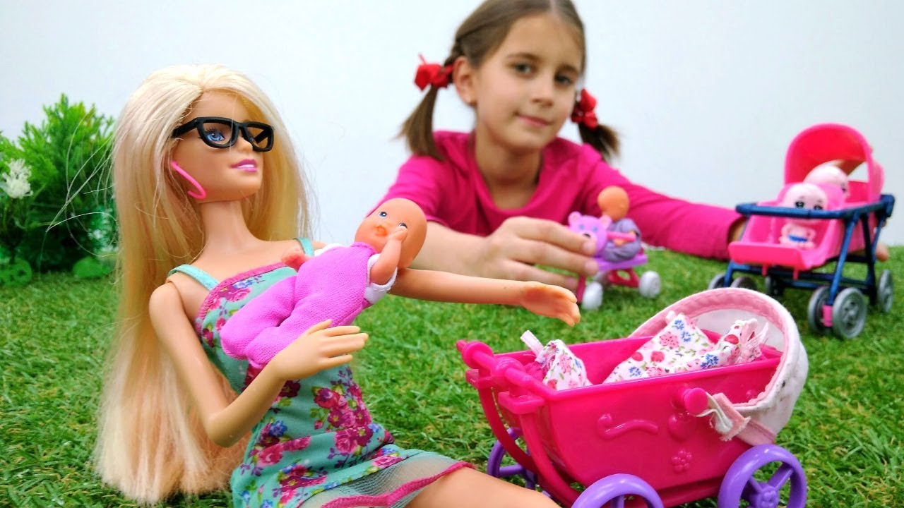 Игры кукла мама. Куклы для девочек. Куклы для девочек 6 лет. Куклы Барби с детьми. Игрушки для девочек 6 лет.