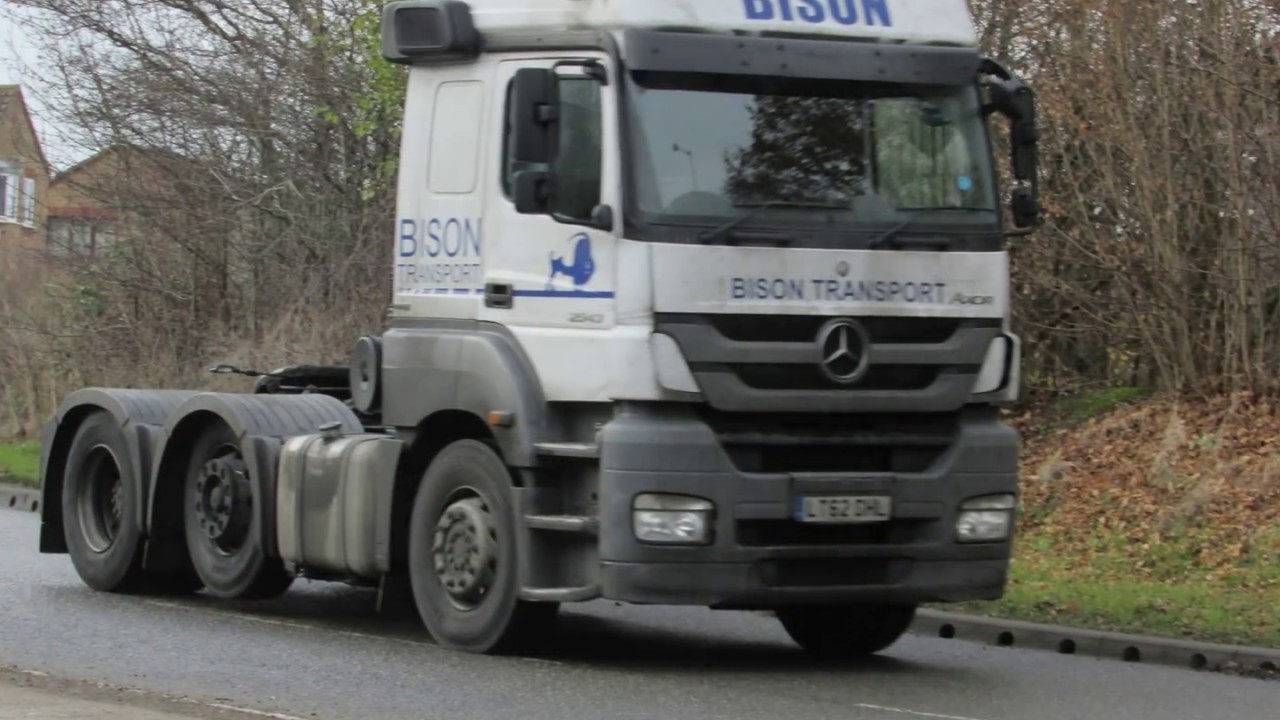 My Slideshow trucks by Tesco distribution centre parnwell peterborough 10th dec 2016 YouTube