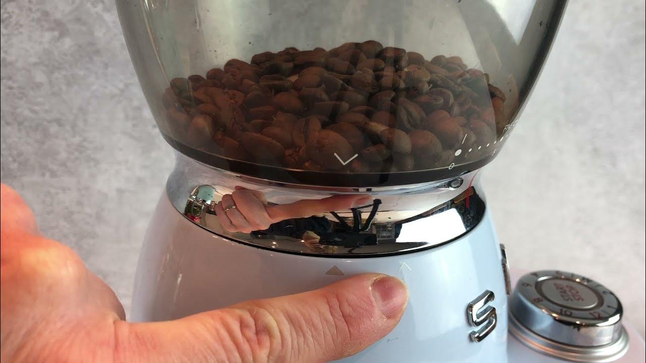 How to use the SMEG Coffee grinder CGF01 YouTube