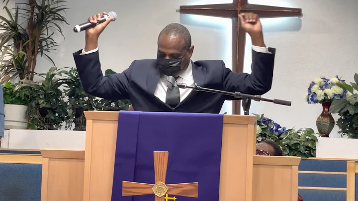 Praising God by Elder Quincy Burns