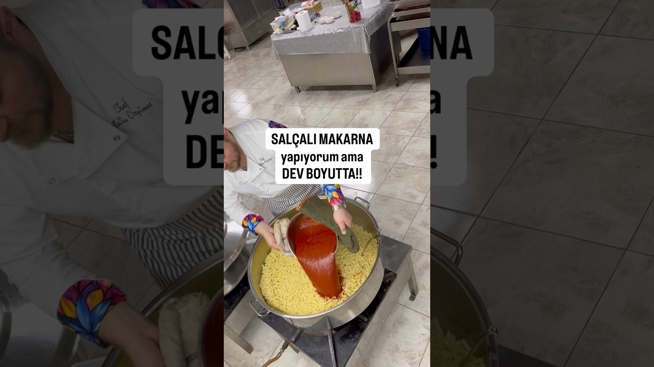 Salçalı makarna yapıyorum ama DEV boyutta!! Salçalı makarna yapıyorum ama DEV boyutta!!