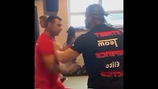 STREET DEFENCE TACTIS 👊🏻 CHIN NA 🐉 ATRAPE DE BRAZO 👊🏻 GRAN MAESTRO FERNANDO GOMEZ MUELA