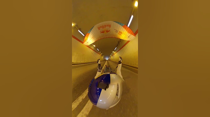 POV of a tunnel flight that broke records 🪂 with raw sounds perfect for ASMR Day ⚡️ #paragliding