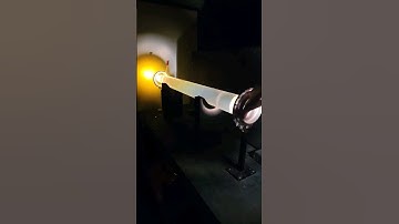 Polarized light in sugar water is cool! #physics #physicsfun #stem #experiment #optics optics