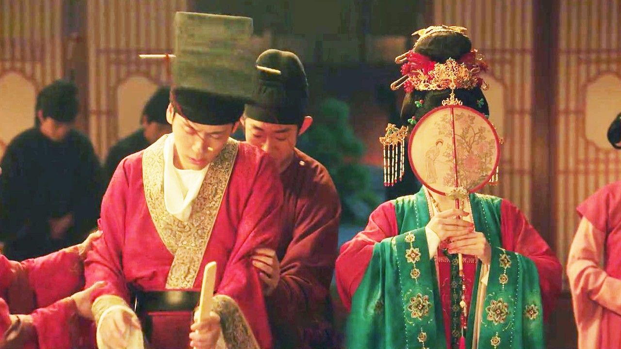 【Movie】王爺不願成親冷臉迎娶女孩，哪料女孩洞房後她一個舉動，讓王爺從此神魂顛倒！💕