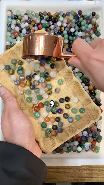 How many crystal spheres in 1 scoop? #crystalwholesaler #crystalspheres #minicrystals