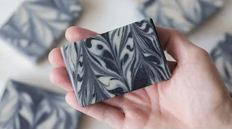 My husband’s amazing tallow soap recipe with beer & activated charcoal🍺🖤