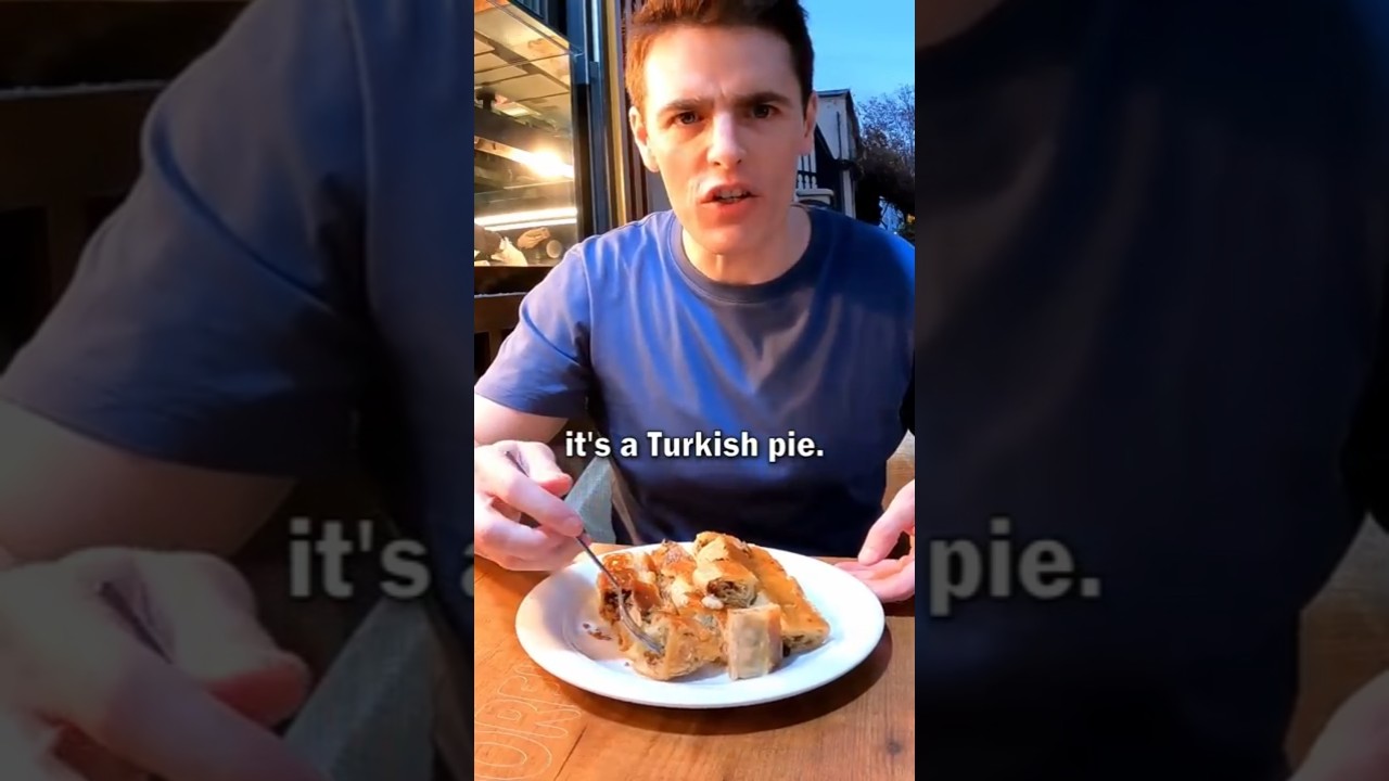 Trying Turkish 'Borek' Pastry in Istanbul 🇹🇷