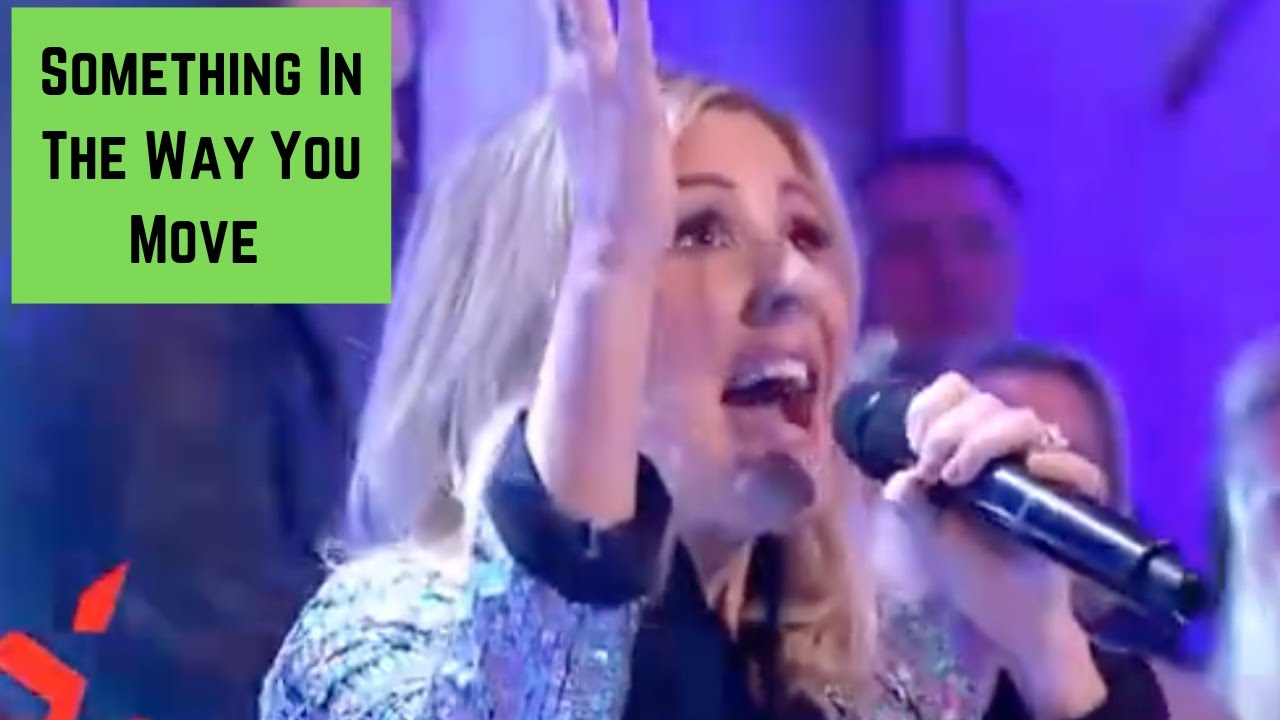 Ellie Goulding - Something In The Way You Move (Live at Late Night ...