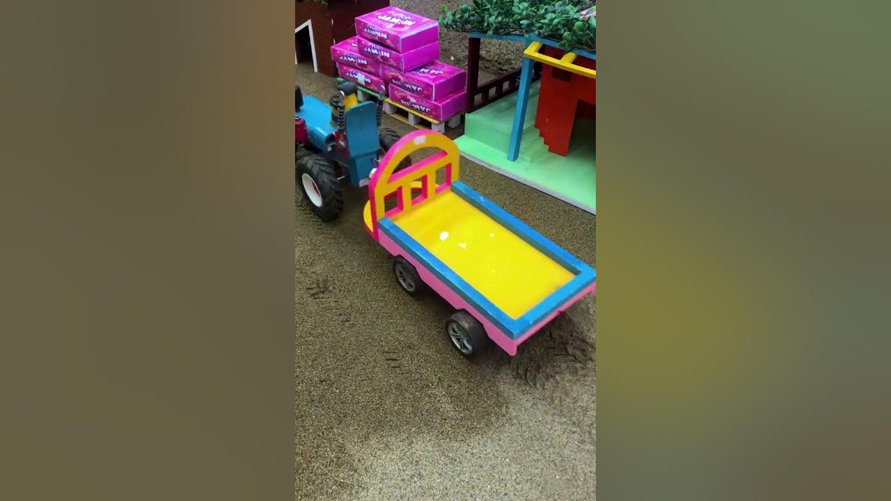 Peanut drives a tow truck to buy pastries for home. YouTube