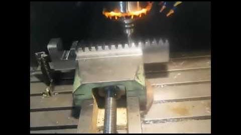 Gia công phay thanh răng Bách Khoa - 04.66.55.44.22 - 0904887070