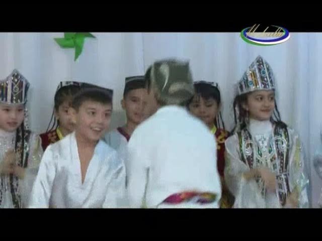 Санкт-Петербург студенттерінің порносы Қысқа джинсы шорттағы кеуделі қызбен онлайн секс видео