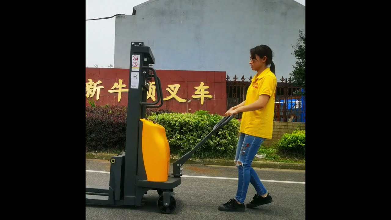 How to operate a semi electric stacker