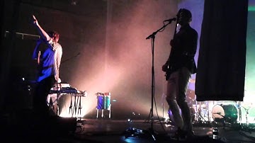 Django Django (Shake & tremble et First light) Transbordeur à Lyon le 22/09/2015
