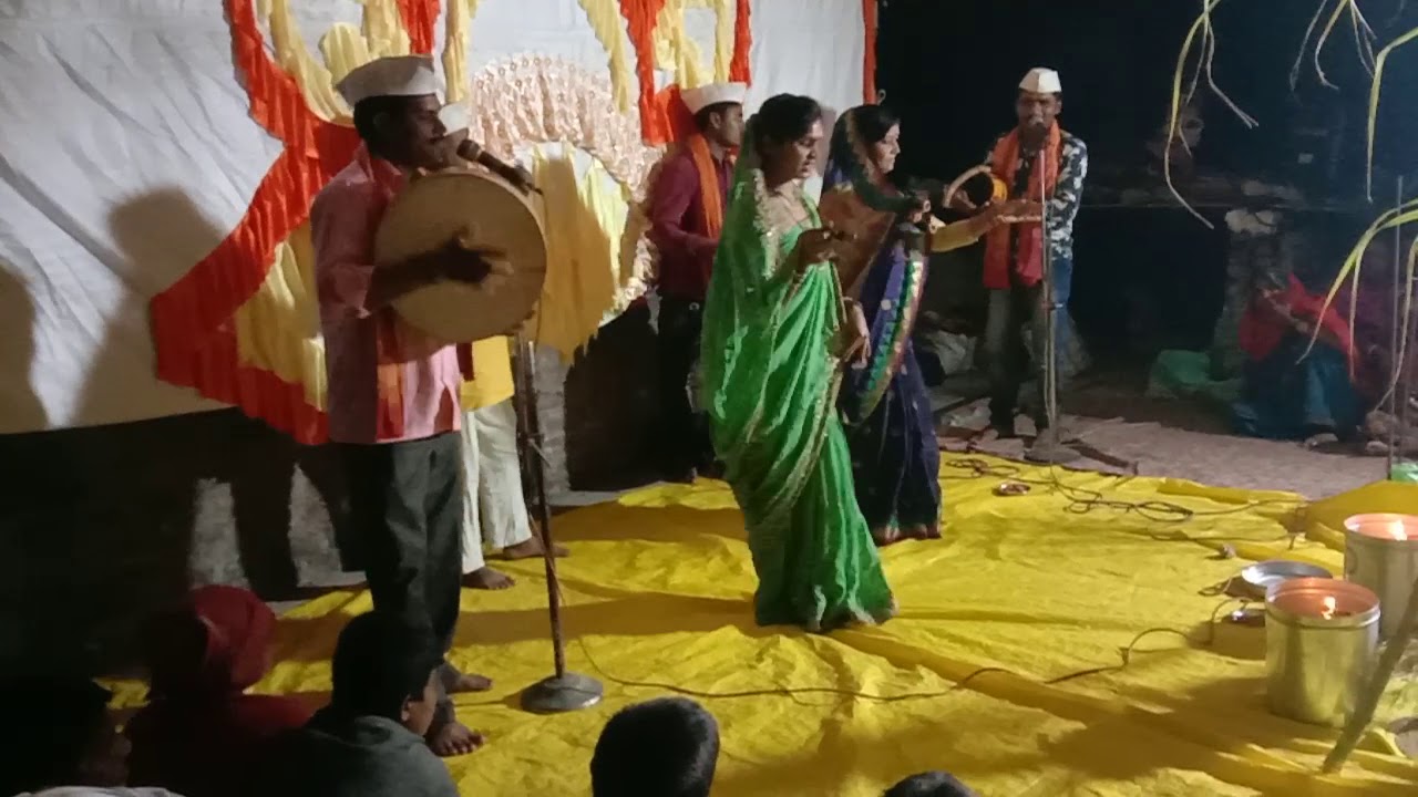 गोविंद वाघे रेणापुर खुर्दळी येथे कार्यक्रम करते वेळी विशाल भंडारे मोः 9579851845