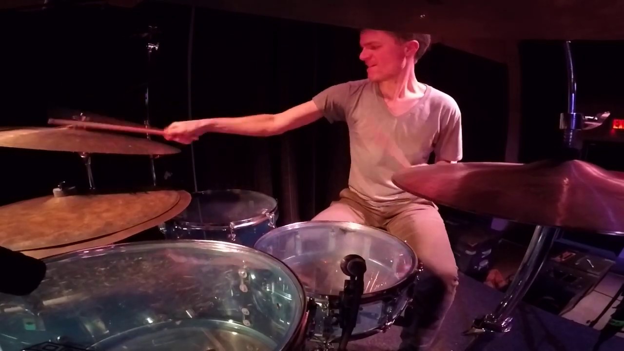 Galactic Cowboy Orchestra | 21st Century Schizoid Man 3-9-18 | Alec Tackmann auf YouTube ansehen Galactic Cowboy Orchestra | 21st Century Schizoid Man 3-9-18 | Alec Tackmann auf YouTube ansehen