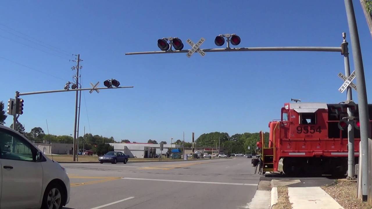Mountain Gap Road Railroad Crossing, Huntsville, AL YouTube