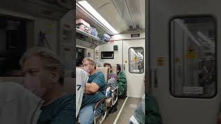 kereta bogowonto CA, pilih kursi 11 kebawah kalo mau arah maju