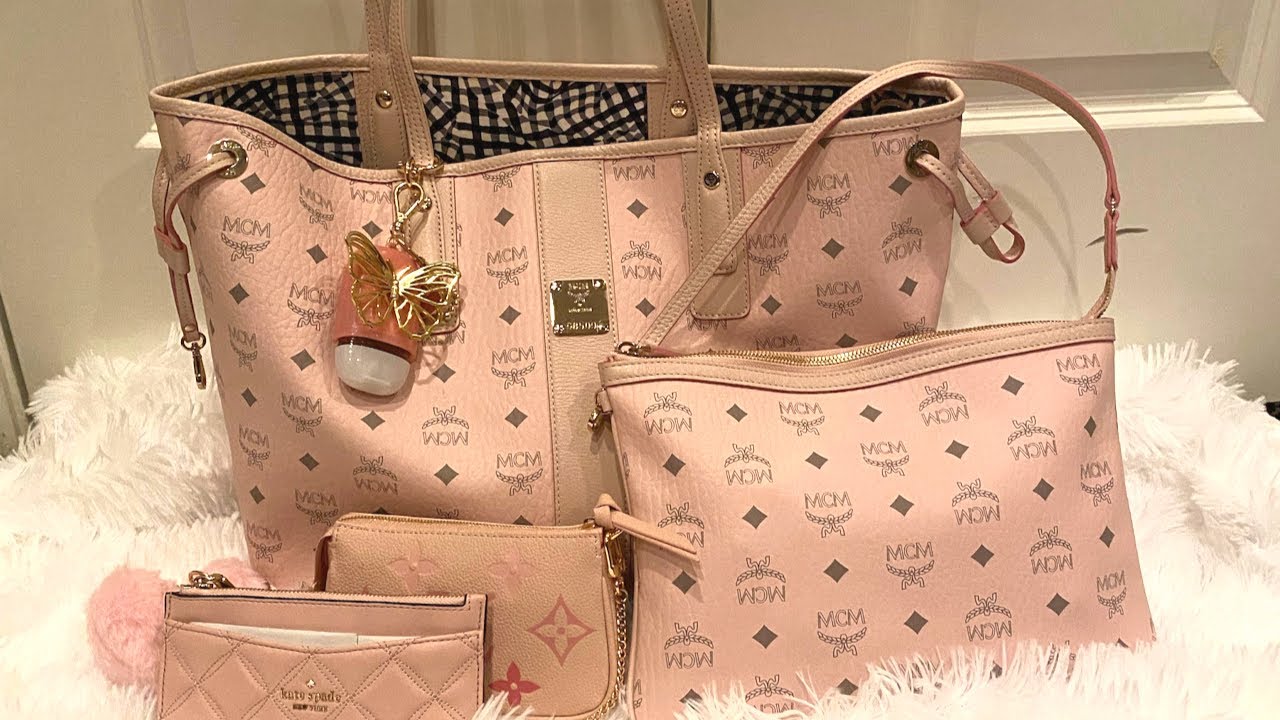 What's in my pink MCM Liz Tote 🩰 💕💋 