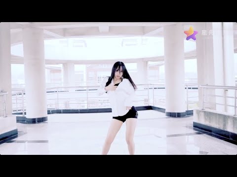 Hot Asian Dance