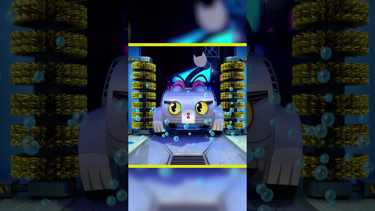 Cozy Sleepover Gets CHAOTIC! | Batwheels | 